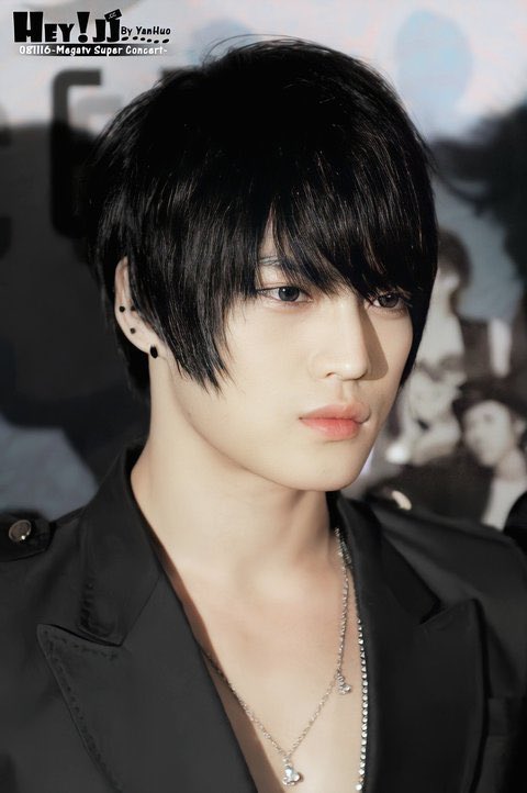 lovejjmore33's tweet photo. 이 비주얼이 안 뛰어난 거면 도대체 뭐가 뛰어난 거임 https://t.co/Rhat6kW2ig
