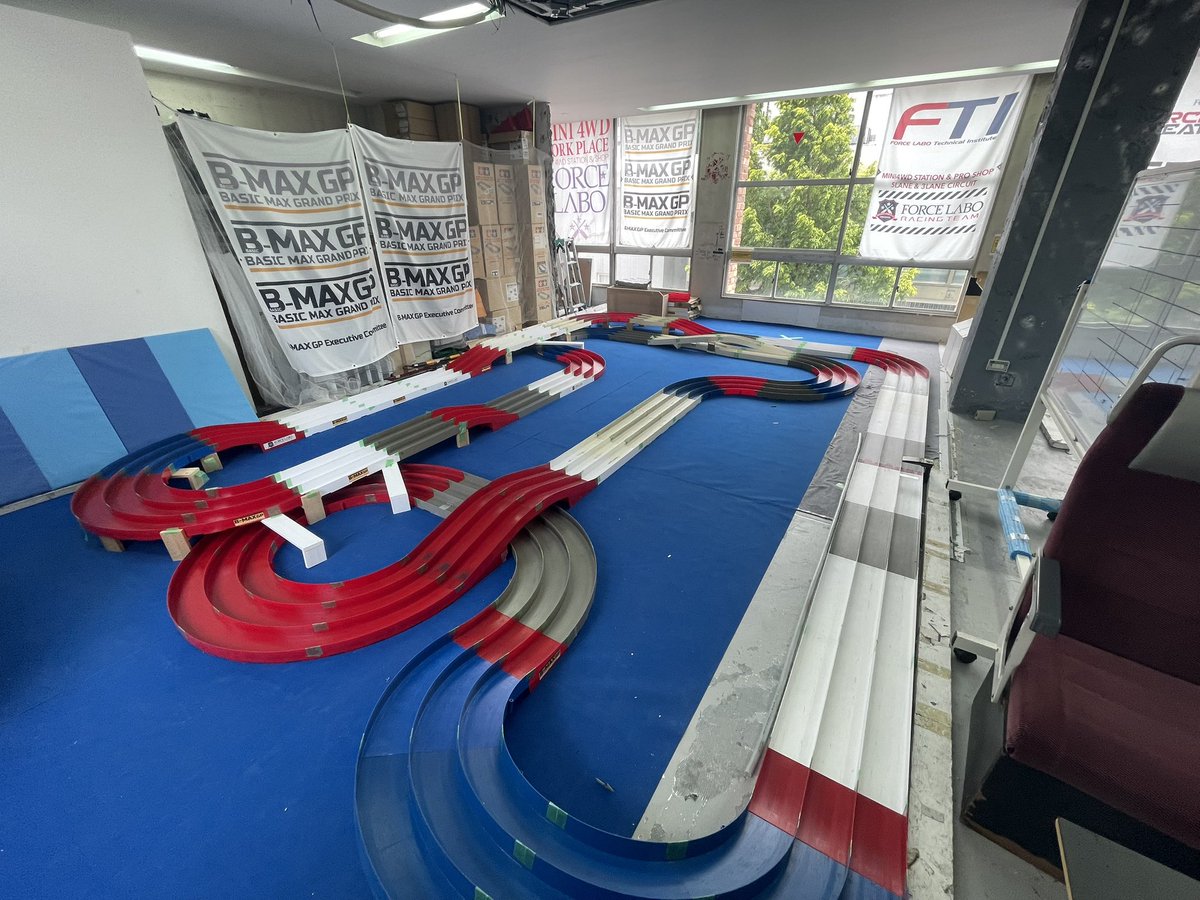 forcelabo's tweet image. #フォースラボ - ̗̀𝙊𝙋𝙀𝙉 ̖́-しました!
今日は #東京大会 ですね!
参加される方のご健闘をお祈りしております!
公式大会の最終調整はフォースラボで如何でしょうか?
#ミニ四駆