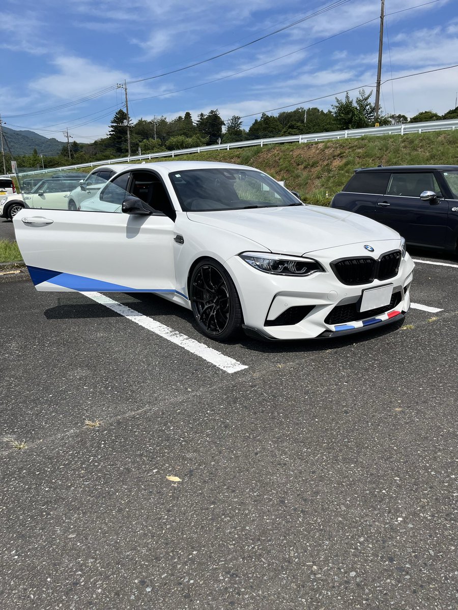 bluemax46m3's tweet image. Ｍ2コンペの方と助手席ですか
乗り比べしたり、１３０の友達も
合流して今日も楽しかった。

＃e46m3
＃M2
＃e87