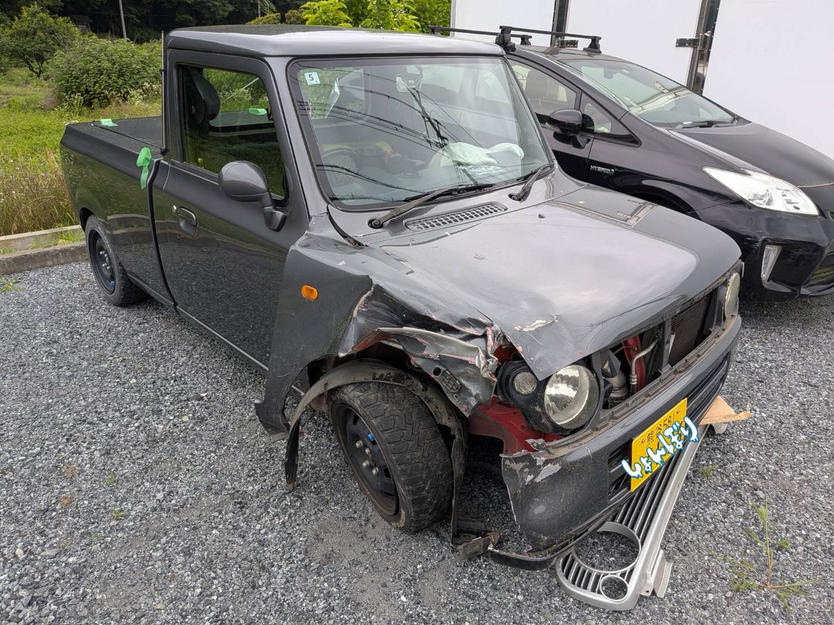 事故られました。
かわいいラパンちゃん廃車です(ﾟ´Д｀ﾟ)