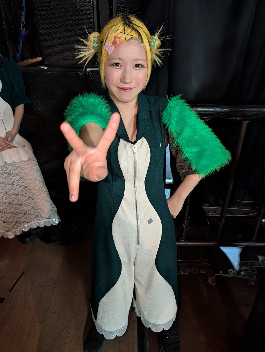 HaGe_BoSe_PIGGS's tweet image. 本当に頼もしい２人です😊

PIGGSを選んでくれてありがとう🙏😊

#スービビ2ndANV
#SURING
#BIBI
