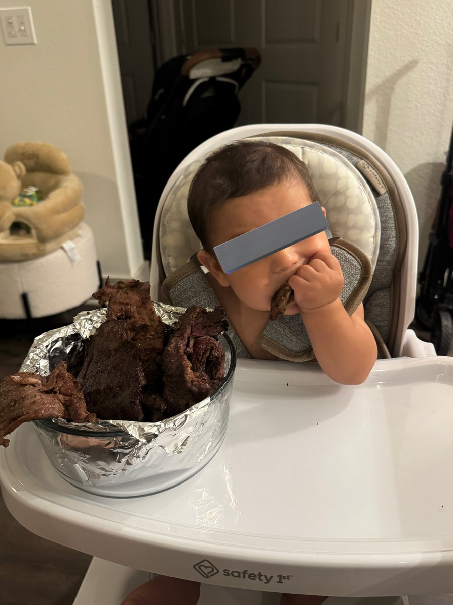 BasedSatori's tweet image. Controversial opinion: give your kids real food as soon as they can eat
Avoid formula and Gerber mushed up trash
Do as God intended and feed them real food such as breast milk, red meat, & fruits
