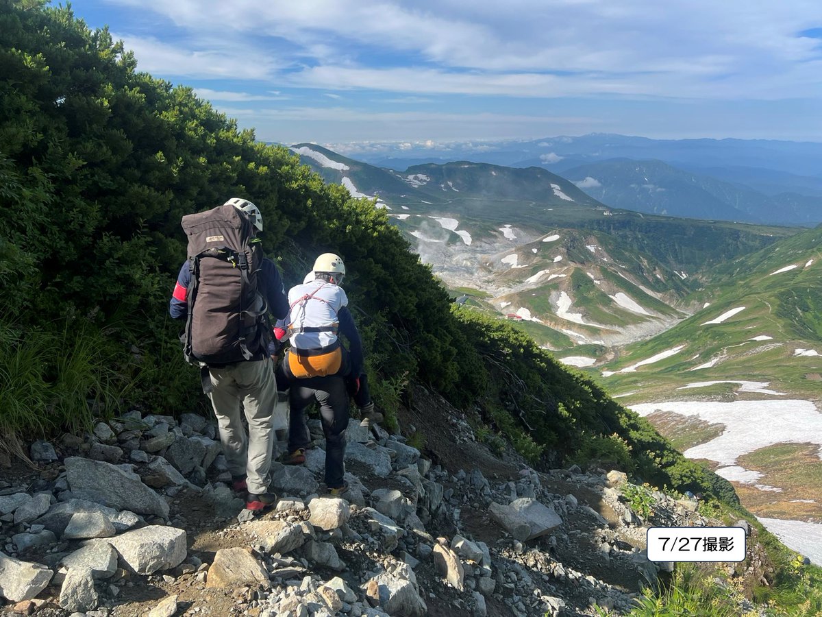 toyama_sangaku's tweet image. 【遭難多発！】
ここ数日、山岳遭難が多発しています。
ちょっとした気の緩みによる転倒や、脱水に起因すると思われる体調不良が増えています。
こまめな休憩と水分摂取を心掛け、無理のない計画で登山を楽しみましょう。