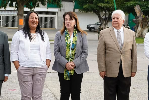 DigitaMorelos's tweet image. #Enterate | En la tierra que nos une… pero divide la justicia 📷
La gobernadora de #Morelos, Margarita González Saravia, pidió a jueces del TSJ abonar a la seguridad del estado. Señaló que algunos liberan a personas vinculadas con delitos y “no responden a las expectativas”.