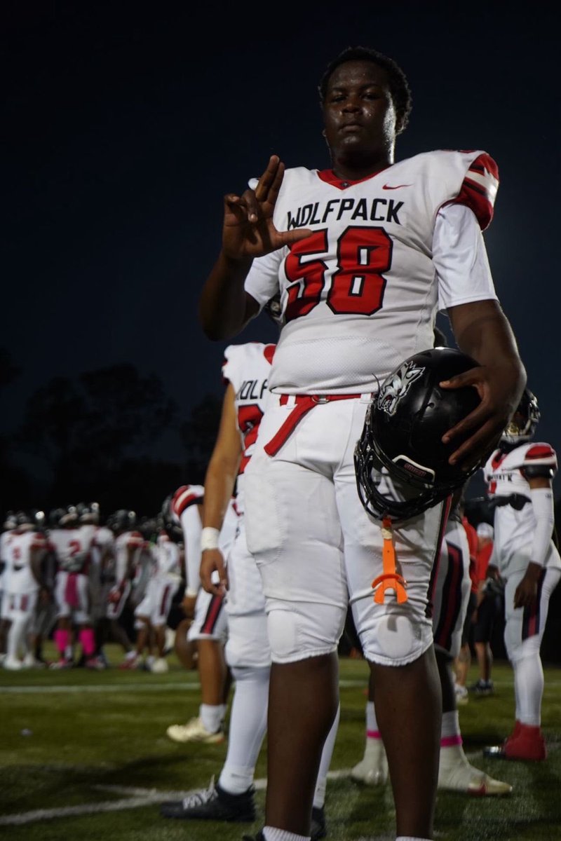corneliustimss's tweet image. 19 more days till I show yall what I’m about again.