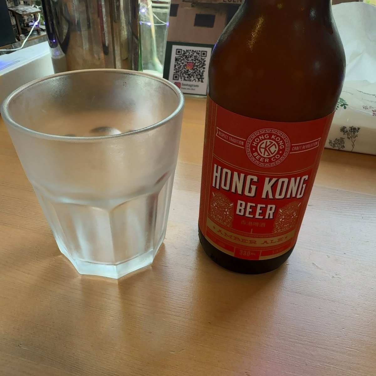 no17's tweet image. 聯和墟の牛バラ煮込みとビール
煮込みは大根が入ってて美味しかったな