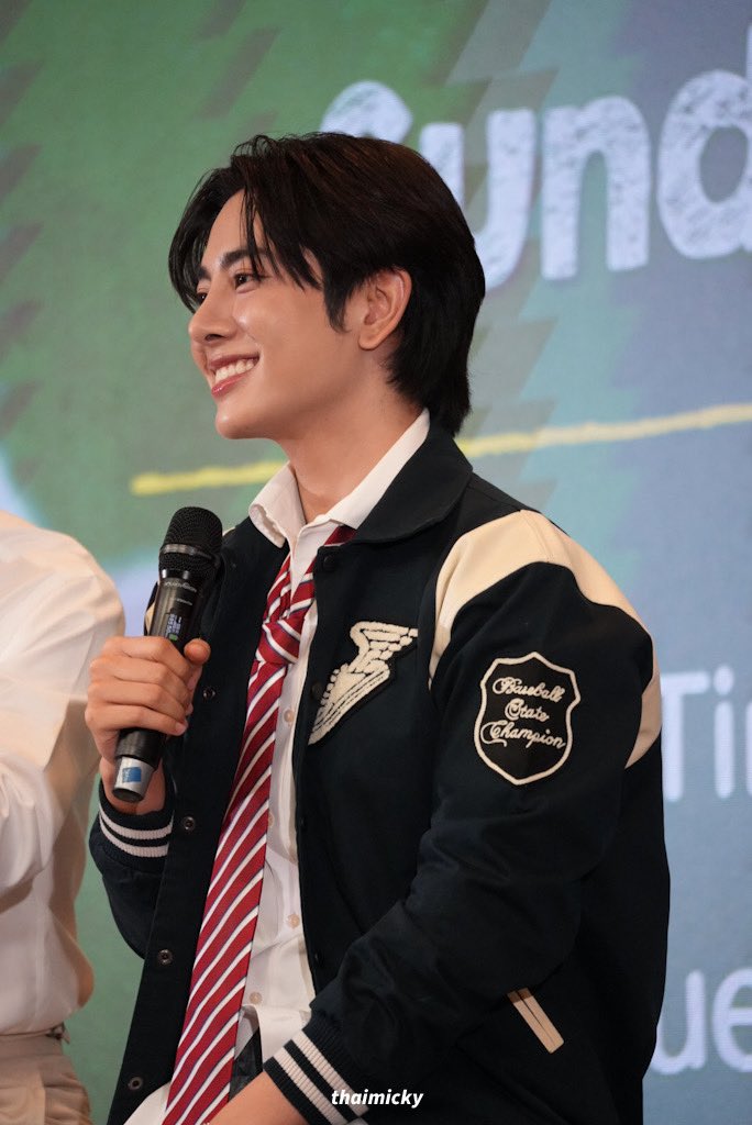 thaimickyy's tweet image. 250727 — MIXXIW 27TH BD
สุขสันต์วันเกิดนะ🪐❤️
#27ปีมิกจิ๋ววิทยาคม
#Mixxiw @wixxiws