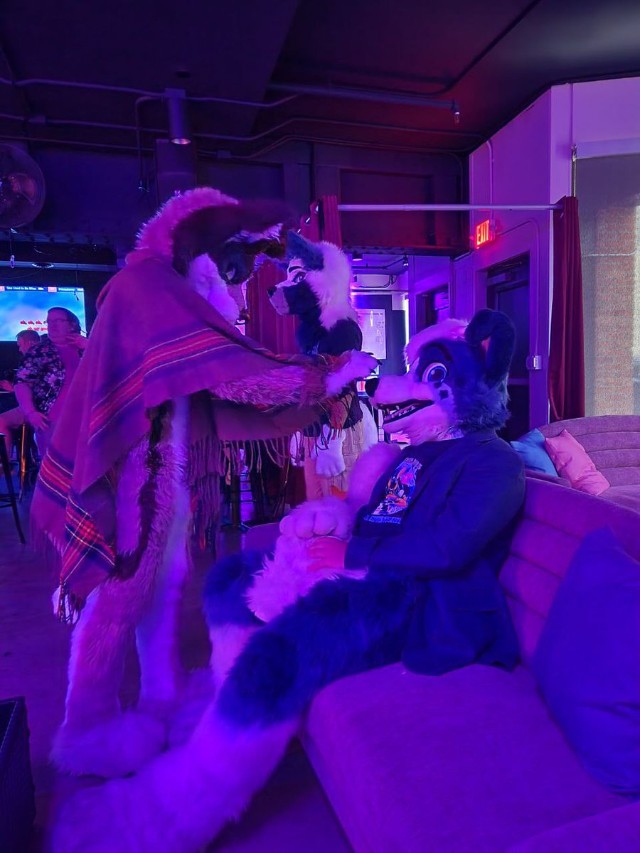 LittleAlphaPup's tweet image. Thanks everyone for a fun time at karaoke tonight! I’m so glad I was able to make it!