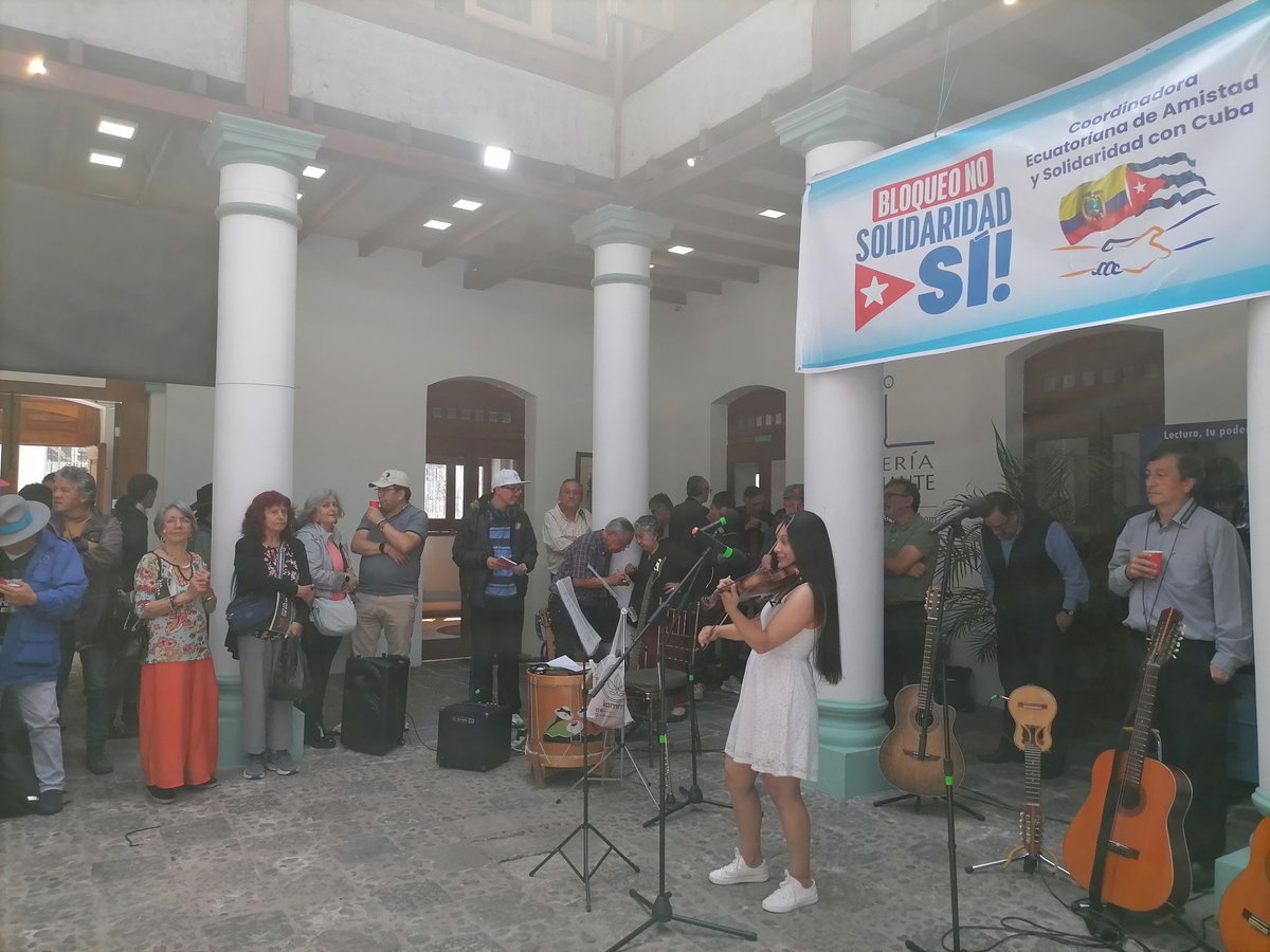 Ecuatorianos amigos de Cuba y miembros de la misión diplomática  en Quito celebran el día de la Rebeldía Nacional en la Isla. El Centro Cultural Casa Egüez fue la sede para conmemorar la historica epopeya Latinoamericana. 
 #SiempreEs26
#UnidosPorCuba
#LaLuchaNoHaCesado