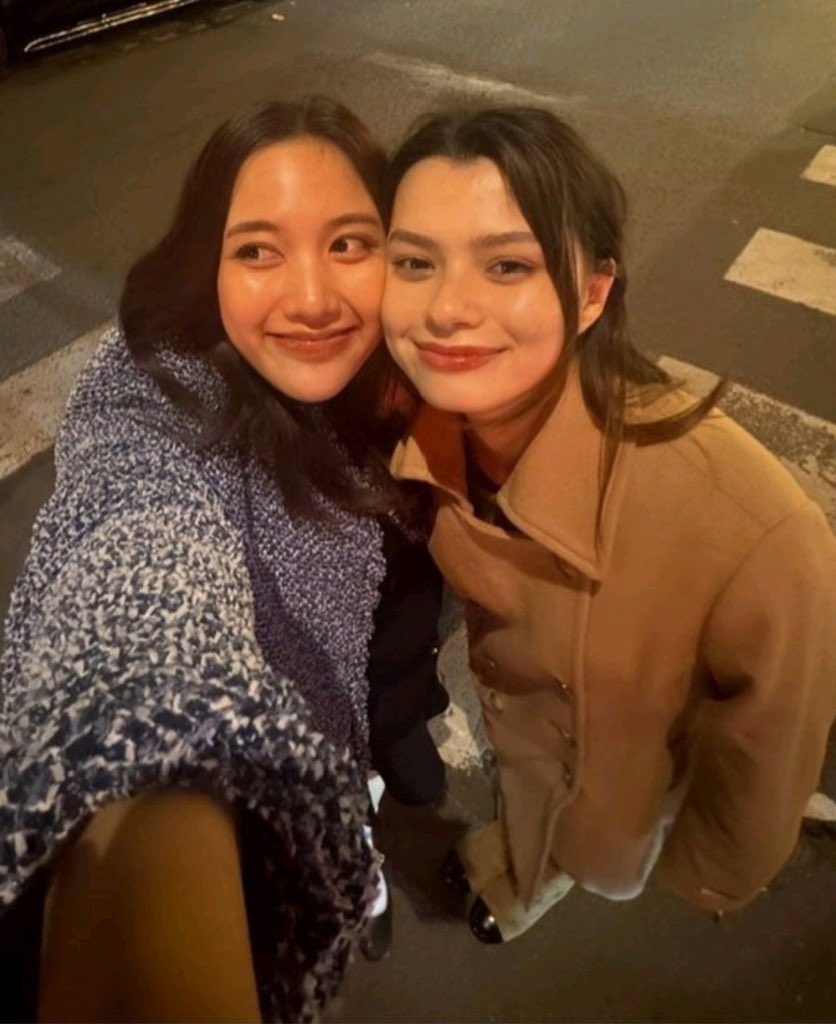 Priyanshiiii1's tweet image. Good morning @srchafreen @AngelssBecky 🥹🤍