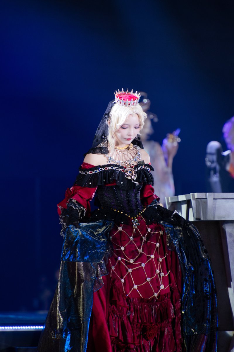 Yoi_camera's tweet image. #第五人格DigDigSeven
Stage Show
🥀血の女王 虚妄の傑作🥀
ゆゆ(@Yuyuxcos )様
#IdentityV #第五人格
#第五人格7周年