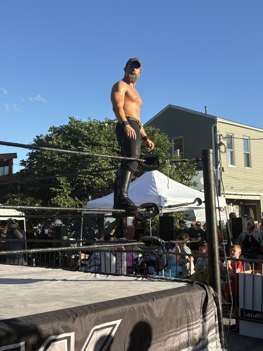 clintcarroll09's tweet image. Awesome @tonybgunn @ovwrestling