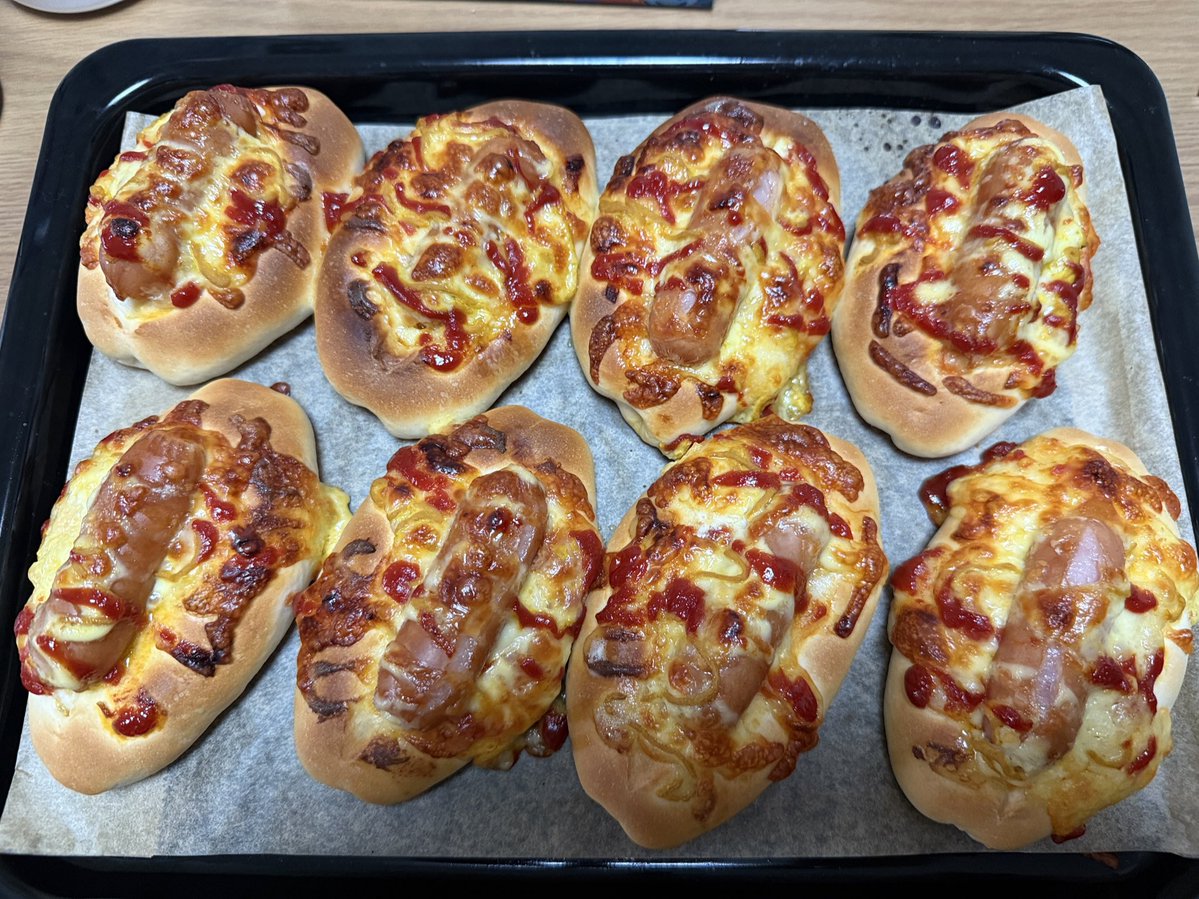 Takasuimaru1's tweet image. はーい‼️
焼き上がりましたよ♪♪♪😊😊😊
めちゃ美味しそうだね😆😆😆😆

どーぞ！召し上がれw