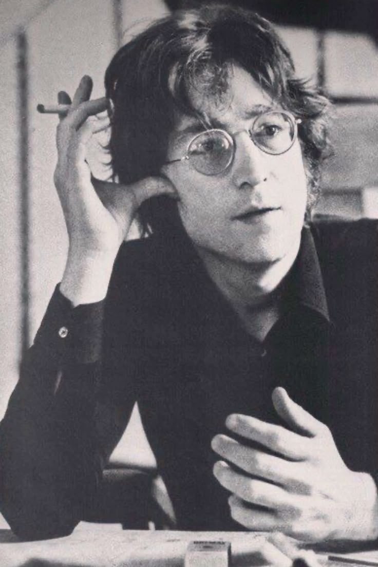 BeatlesHours's tweet image. 