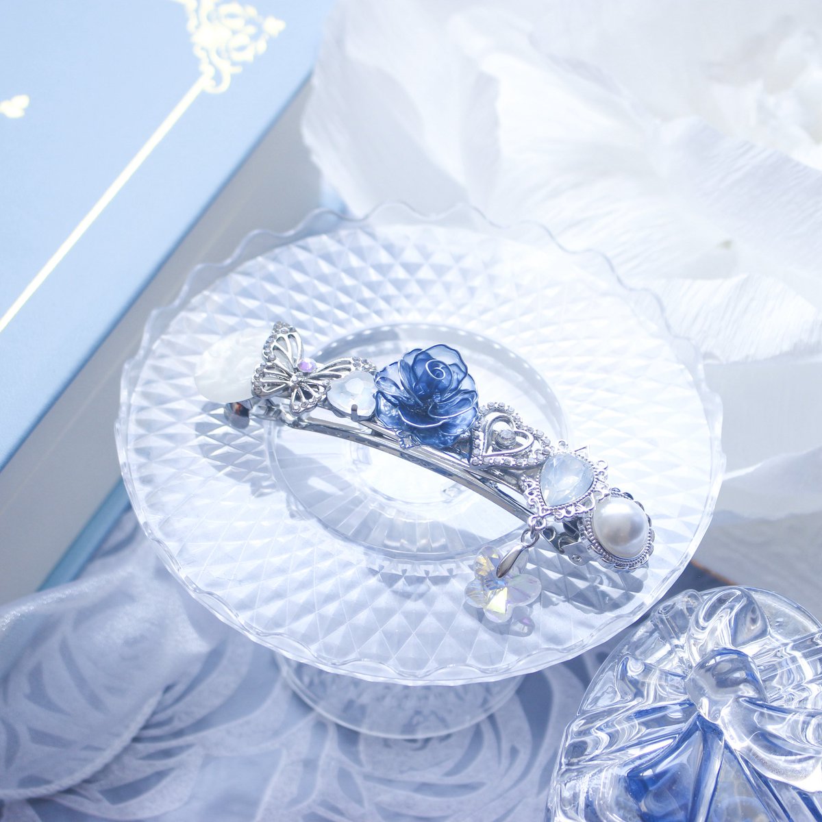Monmoi12's tweet image. #一次創作祭り夏の陣2025
1本のワイヤーから生み出す
青い薔薇🥀💙