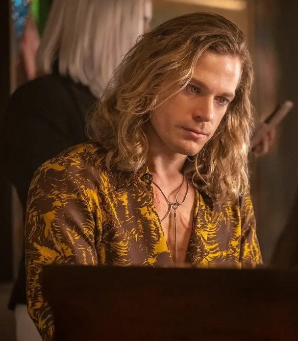 egghead3am's tweet image. They're gonna gave a diva off in their first interaction🤣😭
#TheVampireLestat