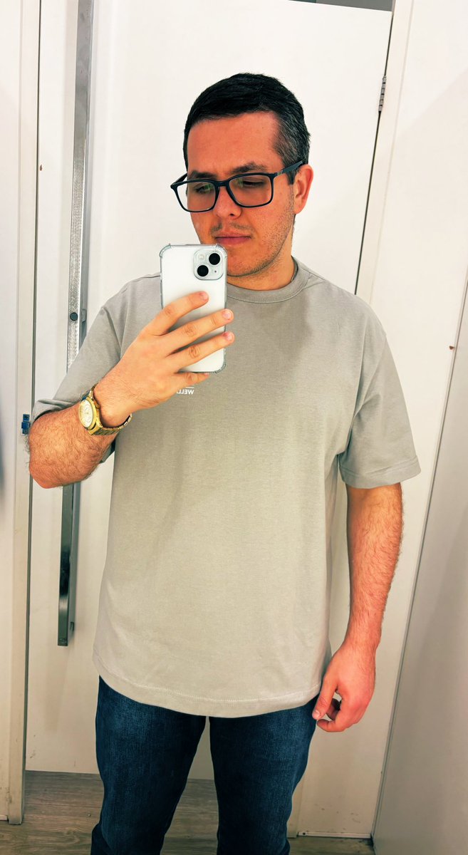 GervasioRayff's tweet image. As vezes, viver a vida sem se preocupar com o que os outros falam é importante!! 👊🏽❤️