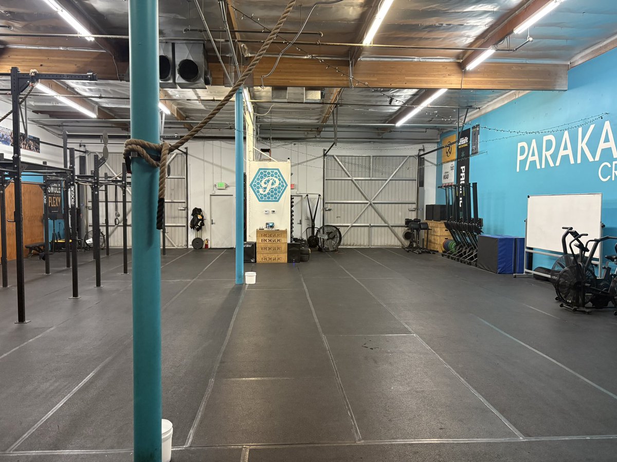 CoachChaddick's tweet image. Cool HIIT workout 🏋️ after a 2 mile trail walk to end my Saturday, Got in my 3rd workout of the week. Daily walk and 3 or 4 varied workouts. That’s the new physical standard I’m trying to hold myself to from now on. Time to get some studying 📚 prayer and meditation done!