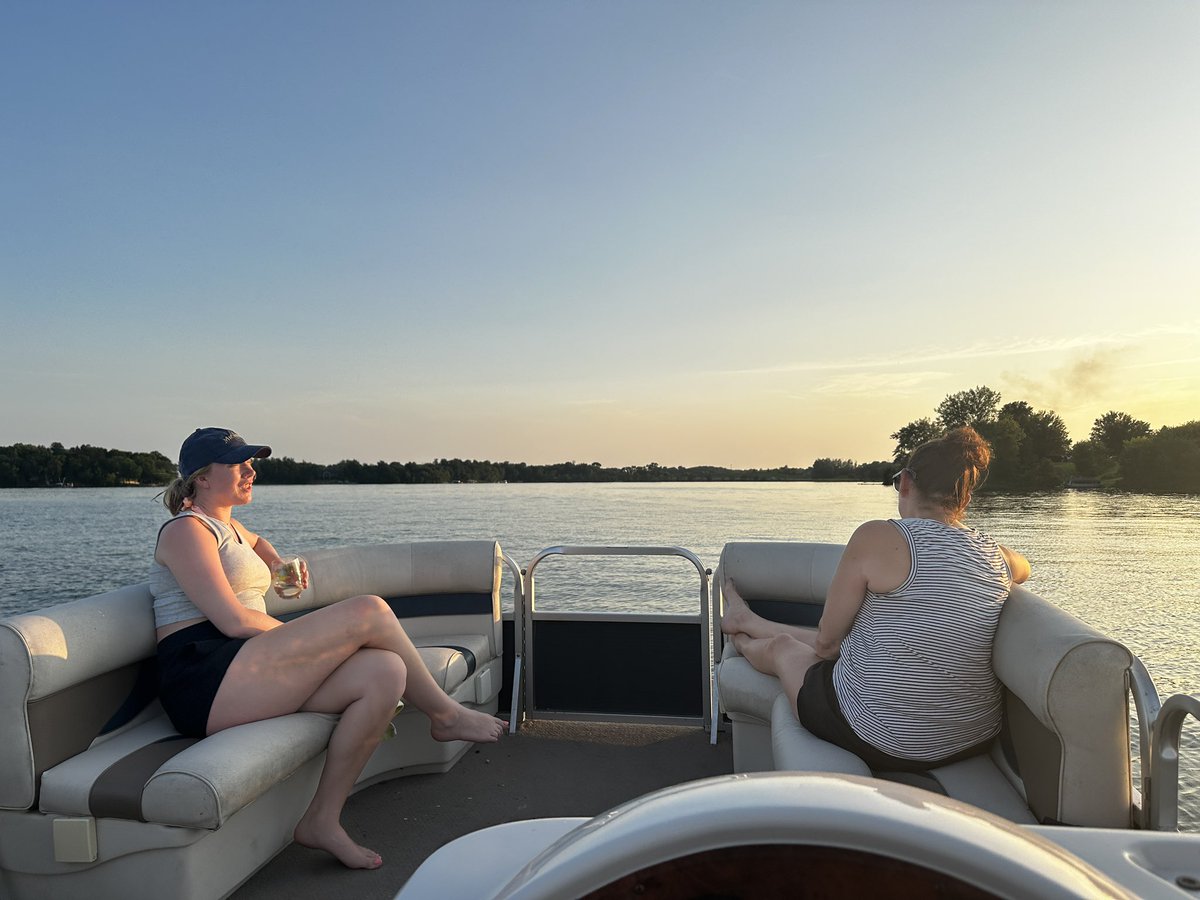 mnjohan's tweet image. Enjoyed a great sunset pontoon ride as I captained the the pontoon this evening. #lakelife #upnorth