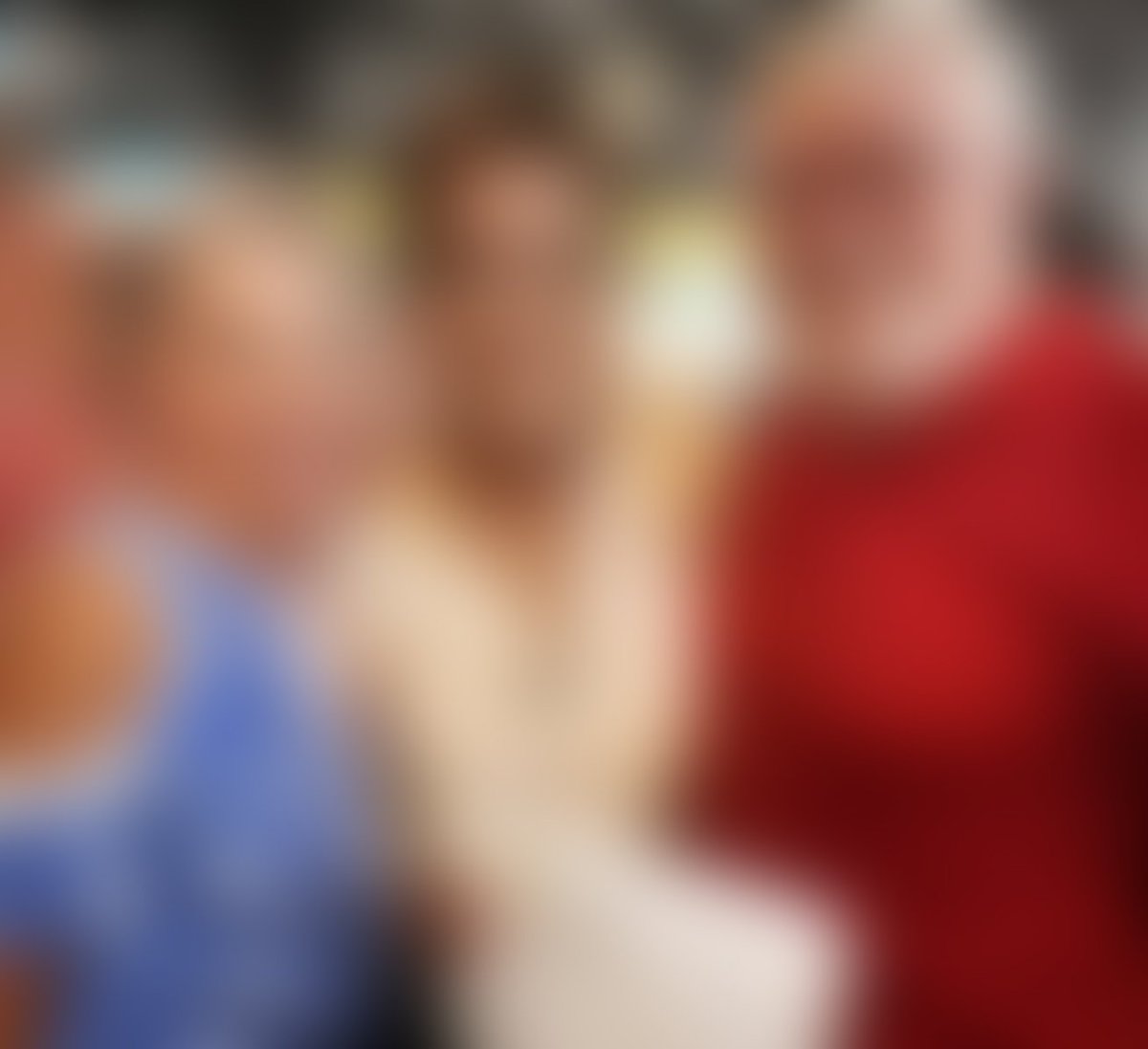 I forgot to tell you all, I was at the airport yesterday and got a selfie with failed gubernatorial candidate <a href="/KariLake/">Kari Lake</a>