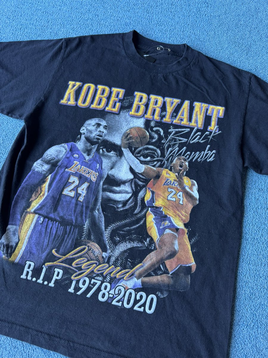 mirage029's tweet image. .
.
" KOBE "
.
🟡THE Legend🟣
.
I ♡ BLACK MAMBA...🐍🏀
.
最高のプレイヤーの希少なTシャツを是非🙏⚡️
.
大洗シーサイドステーション2階
Mirage
.
#茨城 #大洗 #古着屋
#大洗シーサイドステーション
#nba #lakers #kobe #kobebryant
#basketball #blackmamba #🐍