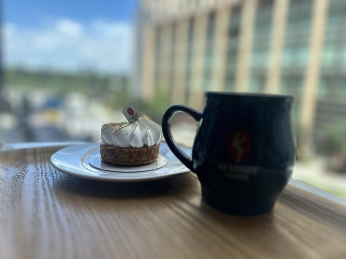 tomorrow298's tweet image. 新潟帰る前に日比谷でゲイシャコーヒー

1杯1500円超えるコーヒーw
値段に見合ったお味でございました。