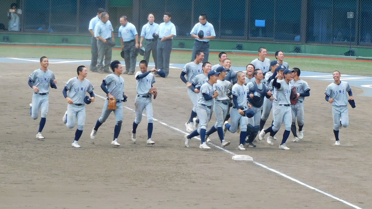 koukouyakyuFC's tweet image. 基本に忠実 粘りの中村野球 5年目にして一気に開花
おめでとう 叡明野球部