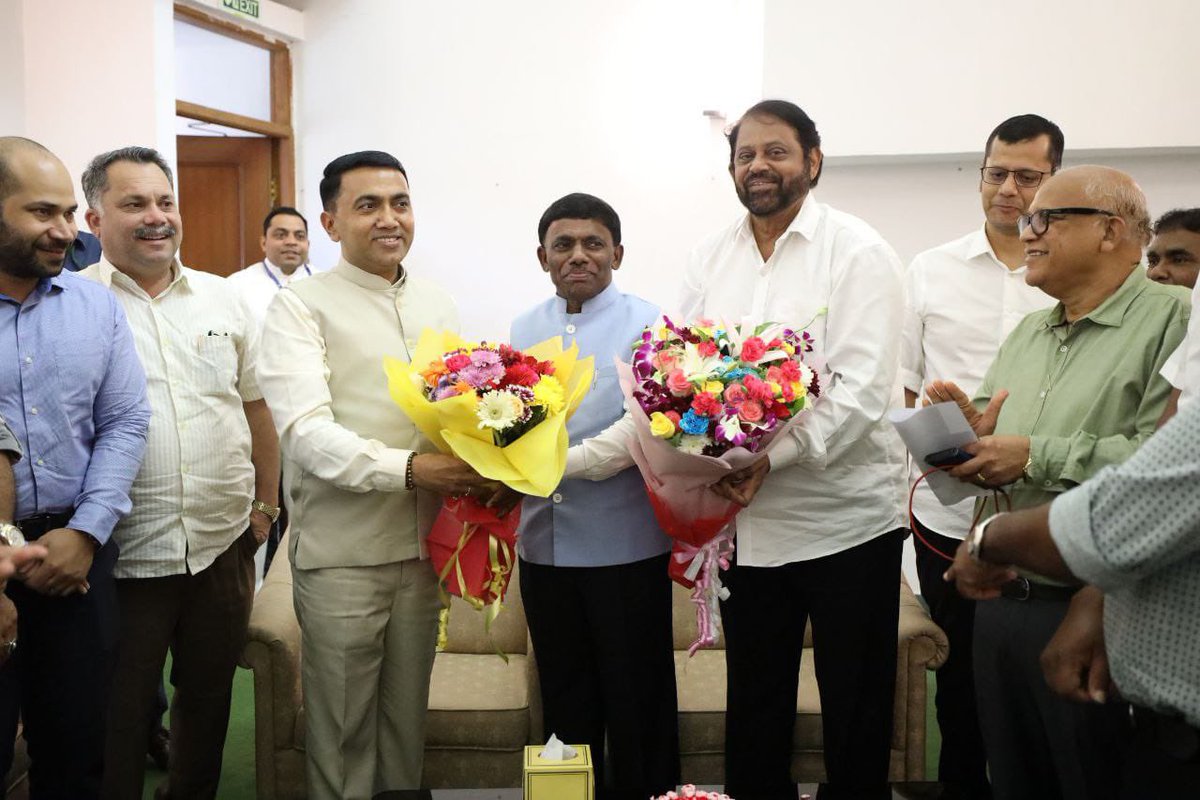 DrPramodPSawant's tweet image. Warmest birthday wishes to the Hon’ble Speaker of the Goa Legislative Assembly, Shri @rameshtawadkar.
May the Almighty bless you with abundant health, happiness, and a long, fulfilling life dedicated to public service and progress.