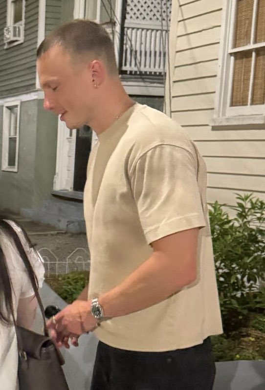 umathurmanurass's tweet image. his side profile is unmatched