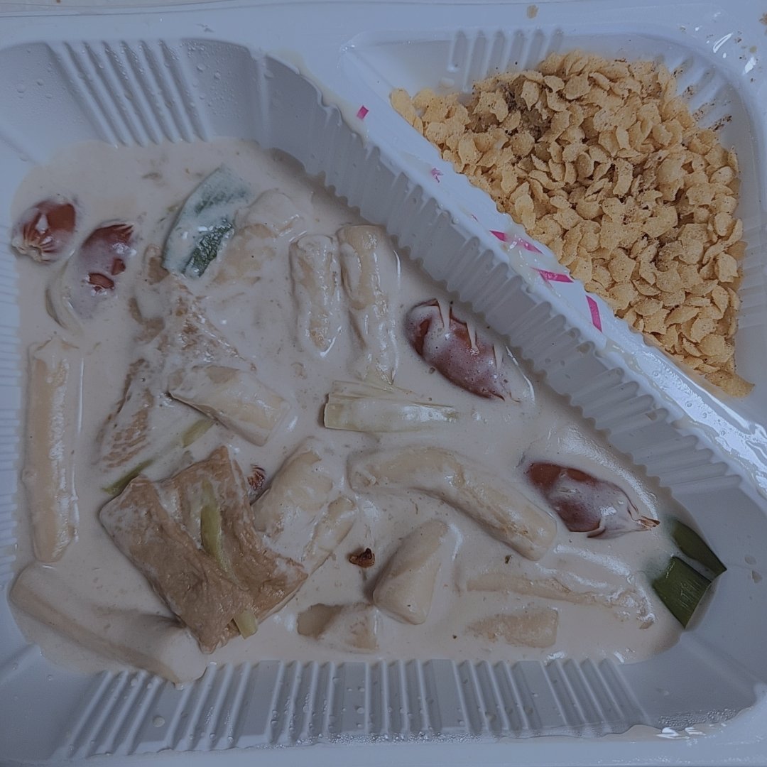 떡볶이라는 음식을 2년만에 먹어봤습니다