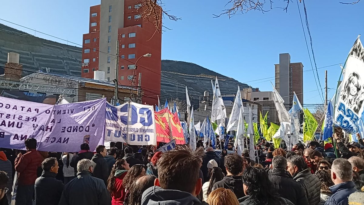 ptp_chubut's tweet image. CHUBUT – COMODORO:26 de Julio 73° Aniversario del fallecimiento de EVITA. Gran Acto Campaña Juan Pablo LUQUE Diputado Nacional por la LISTA 2 FRENTE UNIDOS PODEMOS contra el Ajuste de Milei y Torres en Chubut. @FitaGustavo @luquejuanpablo @PCRargentina @PJCHoficialOk @PTPChubut