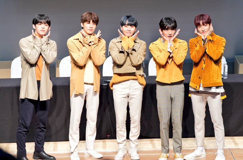 이때 애들 다리봐바 ㅋㅋㅋㅋㅋ ㅠㅠ 
하 애기들이었넹.... 갤러리보다 흥분한 노코 ㅋㅋㅋㅋㅋㅋㅋ