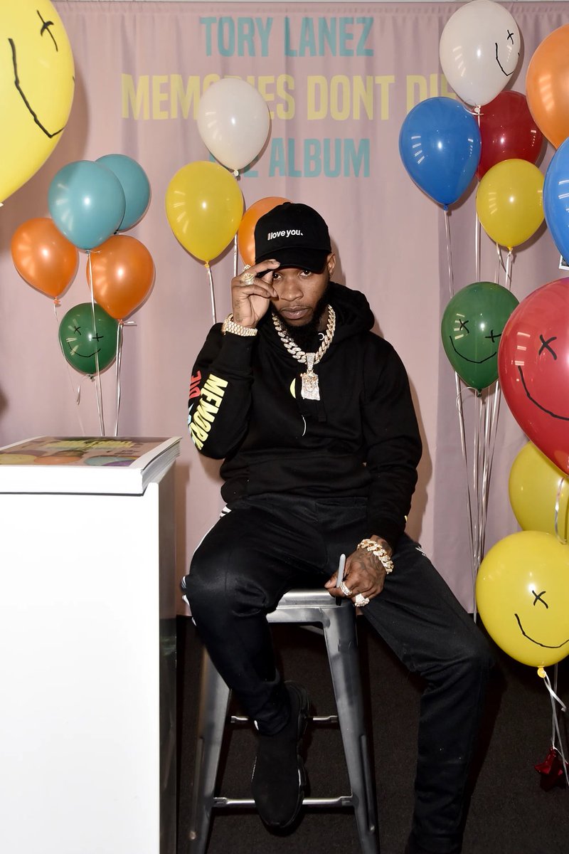 CyoneJohnson21's tweet image. HAPPY BIRTHDAY TO THE 🐐 @torylanez Made a huge impact on my life. Can’t wait for that coming home tour 🔥