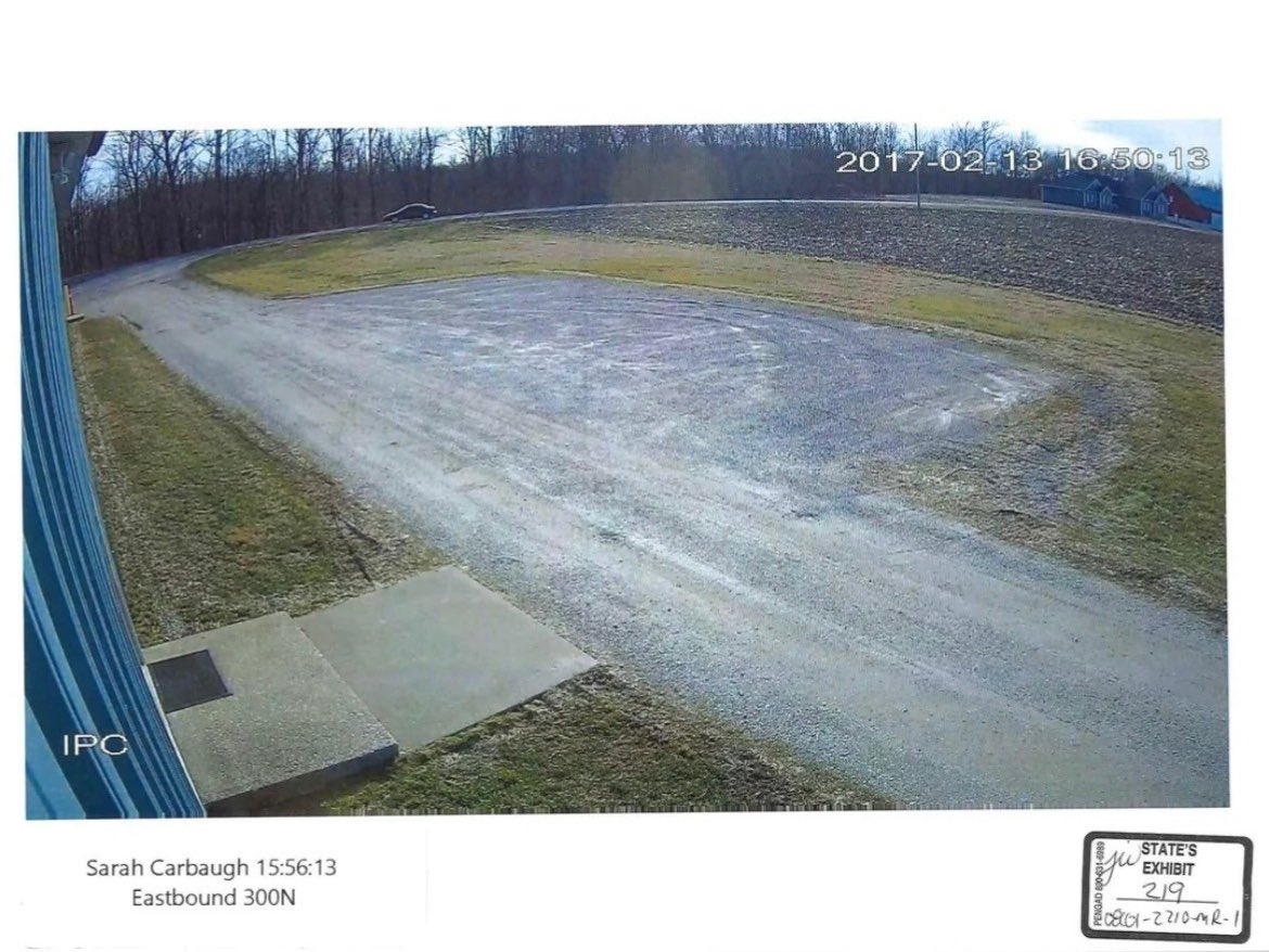 alleyesondelphi's tweet image. Sorry if I’m late on this one but…Sarah Carbaugh’s car was red?
And this is a picture of her car being the color red?