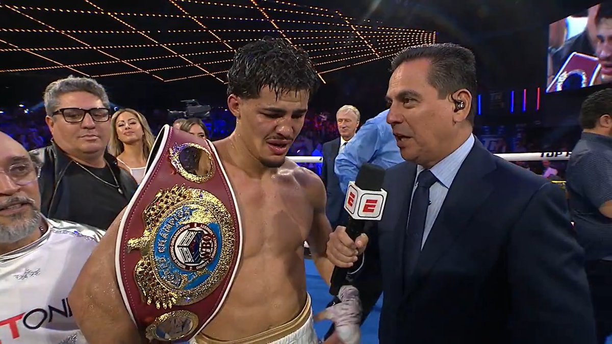 POWCASTSPORTS's tweet image. Xander Zayas outpoints Jorge Garcia to claim the vacant WBO Junior Middleweight title.
#powcast #boxing
-admin win