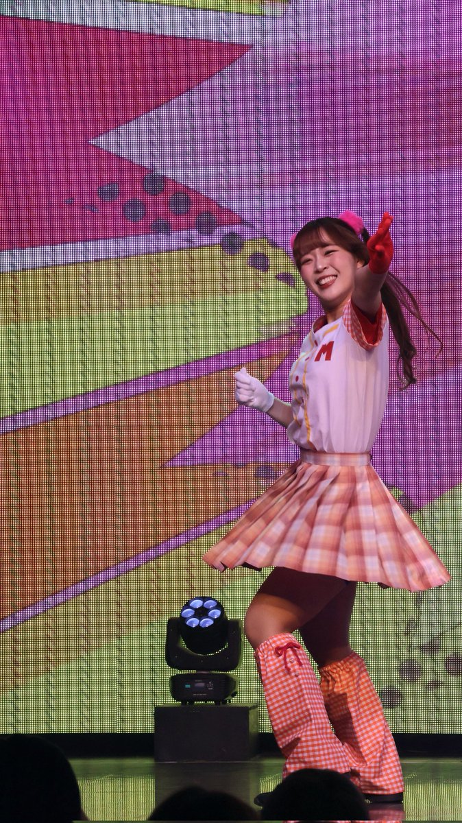走り回ってピョンピョン跳ねる振りだから、動きがあって更に楽しかったです🎶
<a href="/mymelody_ra/">うらら🌙🎀</a> #ヒロイベ #超超超超超競演