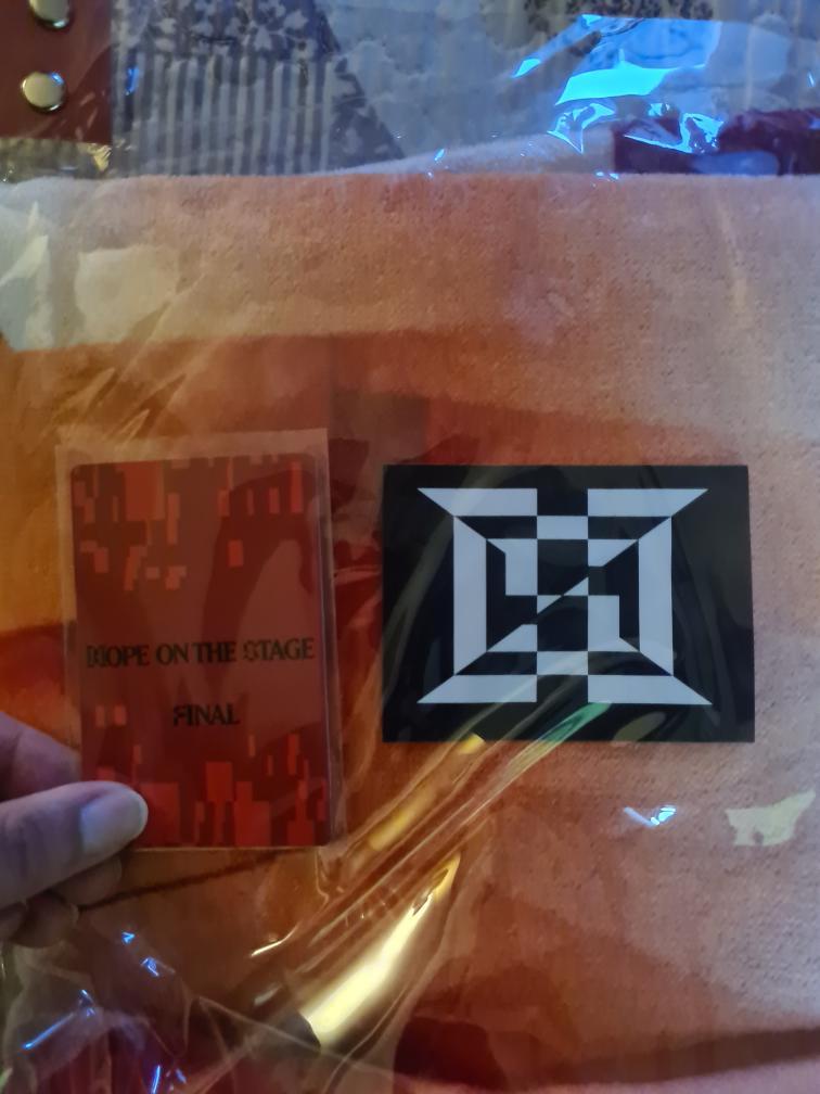 witch96's tweet photo. Wts lfb HOTS finale special gift + 2 pcs Manila Hobi money.  

Selling at Php 3,500.00, but can negotiate. LMK. https://t.co/WdvdXW1cHP