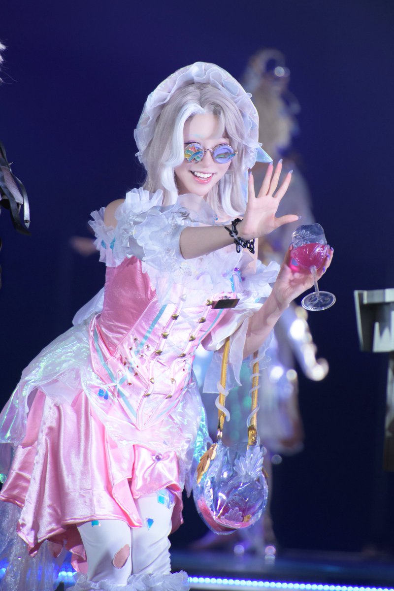 Yoi_camera's tweet image. #第五人格DigDigSeven
Stage Show
バーメイド【砕けたフラジャイル】🍷
ねね(@__zzz___oo0 )様
#IdentityV #第五人格
#第五人格7周年
