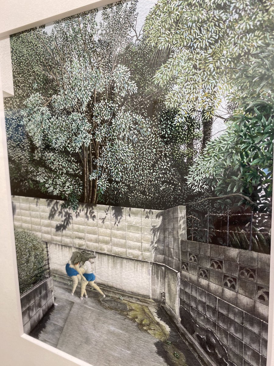 FOLKbookstore's tweet image. オープンしました。地下展示スペースではハダタカヒト「東京夏景」「きょうは やまに」原画展
〜8/3(日)月曜休
開催中です！
ハダさんの絵を見てから外を歩くと街の風景がハダさんの絵みたいに見えてきて不思議な気がします。
原画、作品集、絵本は通販でも販売しております！
folkbookstore.com/?mode=srh&amp;amp;keyw…