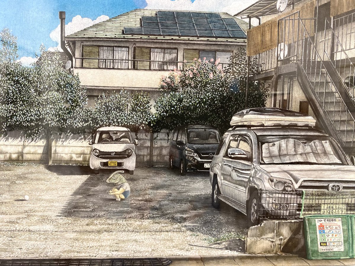 FOLKbookstore's tweet image. オープンしました。地下展示スペースではハダタカヒト「東京夏景」「きょうは やまに」原画展
〜8/3(日)月曜休
開催中です！
ハダさんの絵を見てから外を歩くと街の風景がハダさんの絵みたいに見えてきて不思議な気がします。
原画、作品集、絵本は通販でも販売しております！
folkbookstore.com/?mode=srh&amp;amp;keyw…