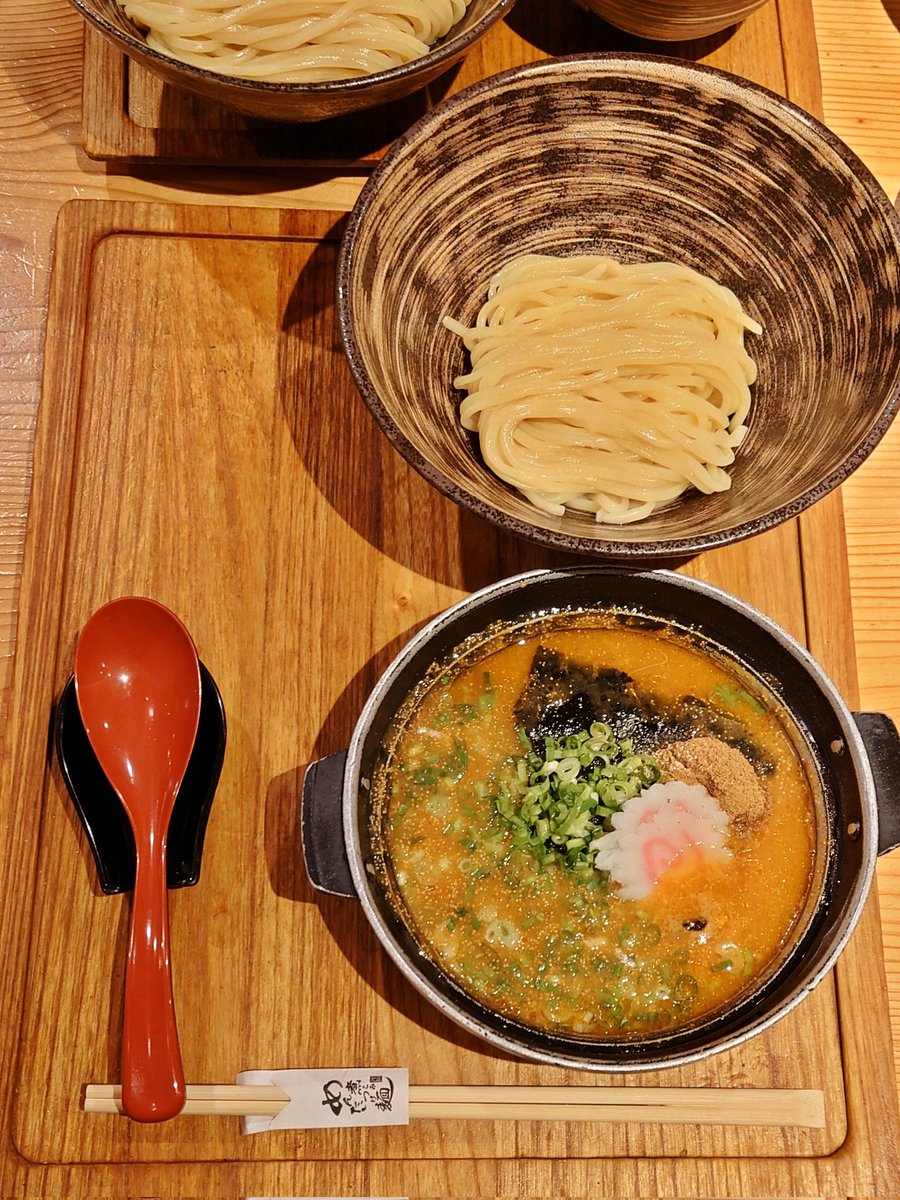 hikoubotan's tweet image. めんたい煮込みつけ麺
何故か池袋にしかない、もう少し店舗増えて欲しい
魚粉混ぜるのが一番好み