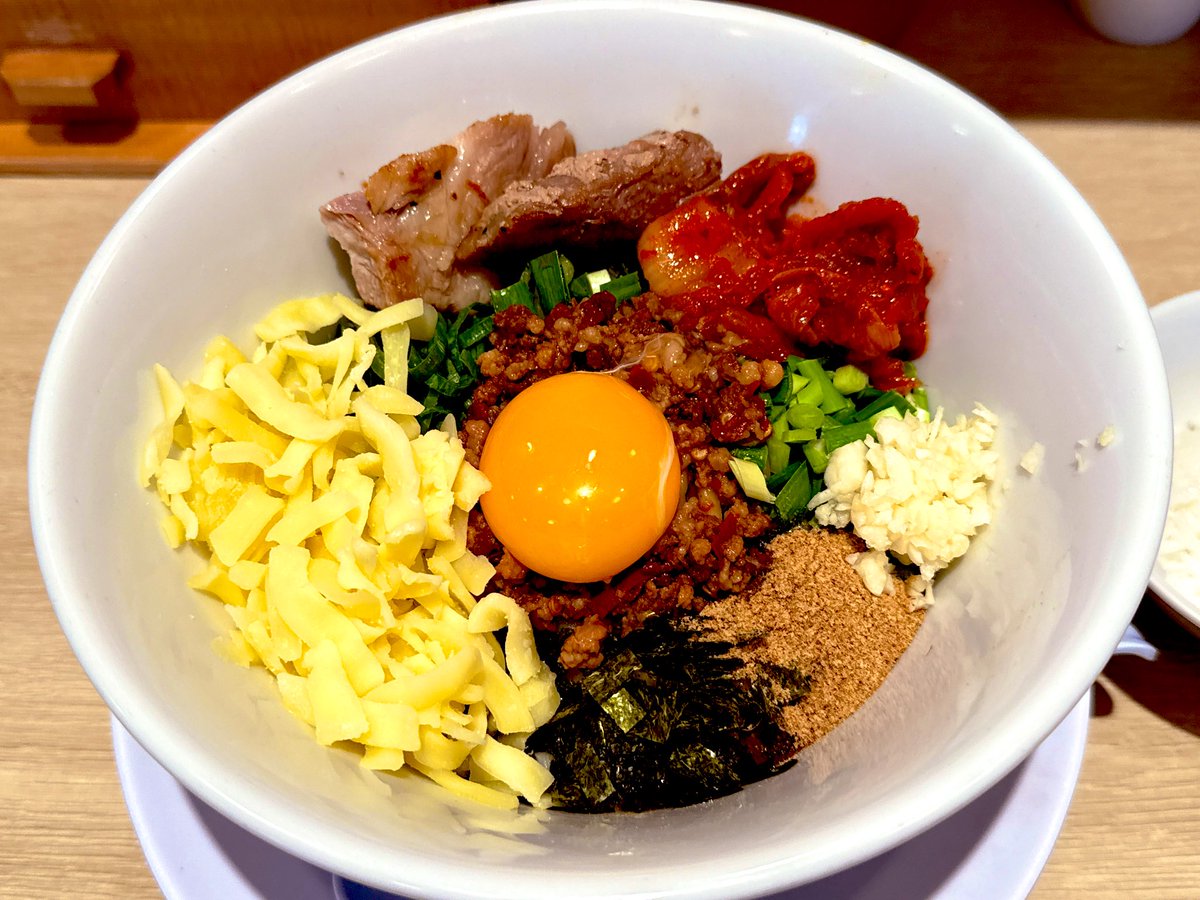 お昼はキラメキ⭐︎
豚キムチーズ(並) (￣▽￣)

#飯テロ