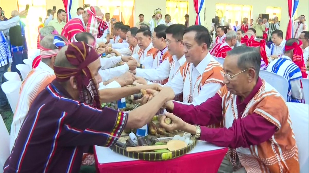 myanmaritv's tweet image. White Thread Tying Ceremony: SAC member attended the ceremony myanmaritv.com/news/white-thr…