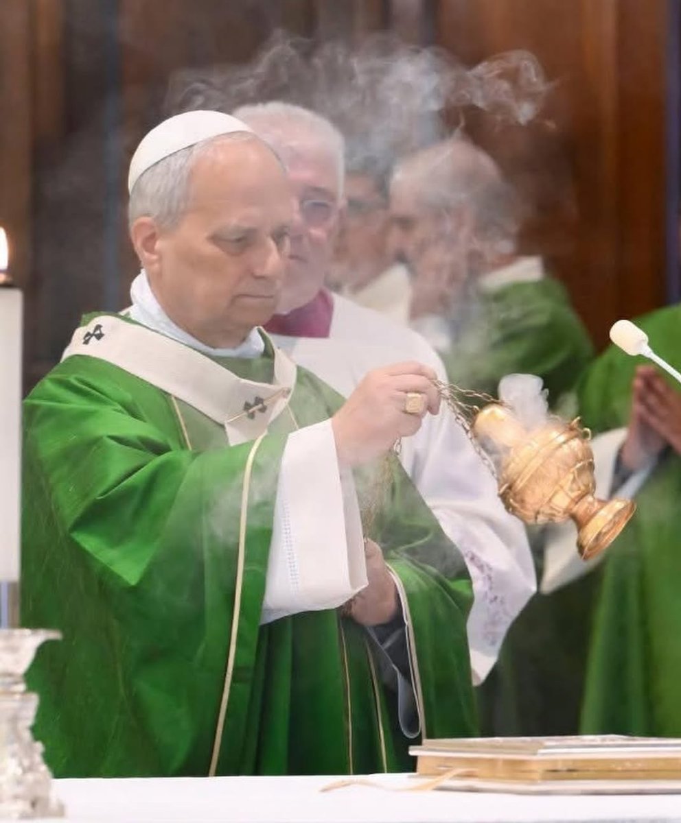 FriarEmma1's tweet image. Let us pray with today's Gospel Reading (Luke 11:1-13)
God Our Father,
Just as your disciples once asked, “Lord, teach us to pray,” we come before You today with the same longing and humility.
In a world that rushes past silence, that doubts the power of prayer, and that…
