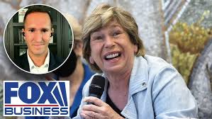 Not a teacher. 

Not a mother. 

Not a wife. 

Not normal. 

Who put this deranged lesbian communist psycho in charge of the American Federation of Teachers?