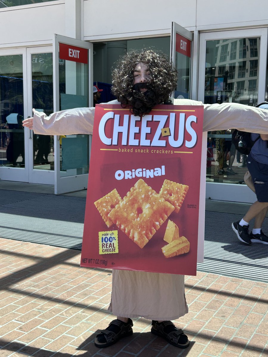 WynaughtP's tweet image. In his name we pray. #SDCC