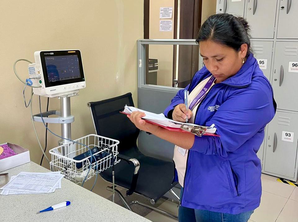 #Napo | Renovamos el permiso de funcionamiento 📝 del Centro de Salud tipo A 🏥 de la <a href="/u_ikiam/">Ikiam</a>.

✅ Verificamos que cuente con áreas adecuadas, equipamiento y talento humano calificado para brindar servicios sanitarios seguros. ⚕️

#ProtegemosTuSalud
#ElNuevoEcuador