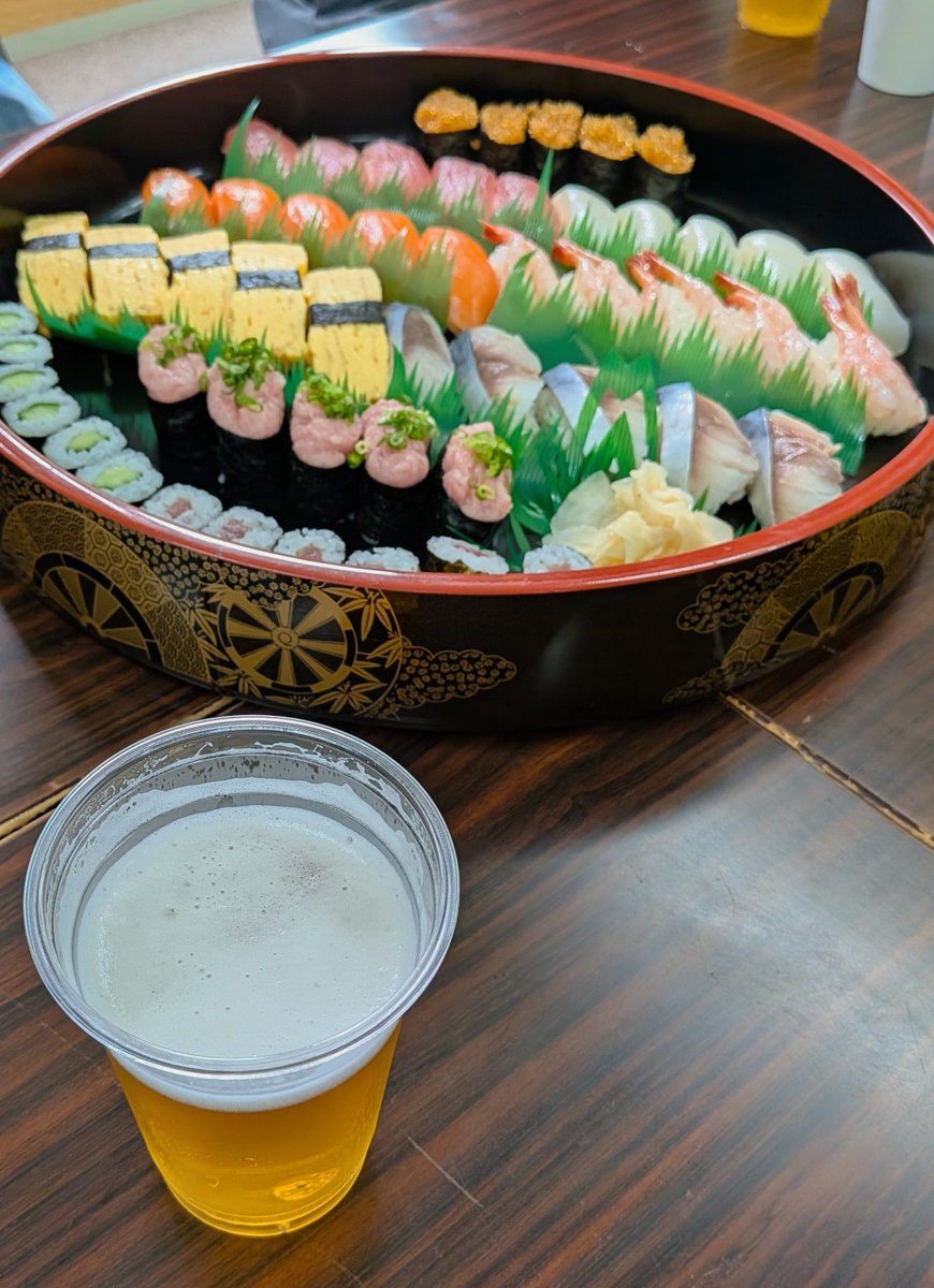 chococo8104's tweet image. 昼間から始めてます🍻