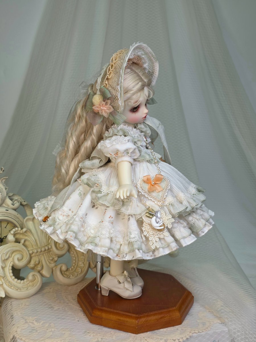 기다려주셔서 감사합니다.
블로그를 통해 구매 가능합니다.
27일 저녁 8시
댓글 선착 한 분

m.blog.naver.com/spda142001/223…