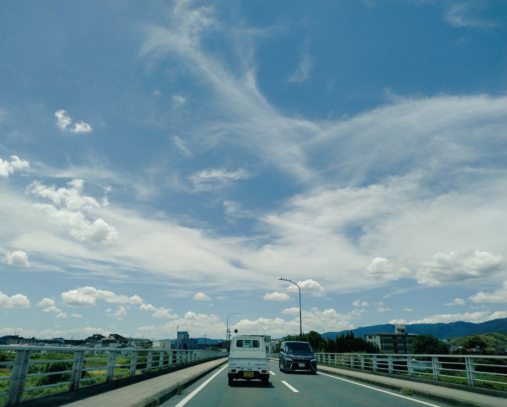 0110Sach's tweet image. 夏やなぁ〜☀